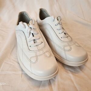 Rohde Ladies' White Leather Lace-Up Sneakers 3.5 UK Size 6 US NWOT Support Retro